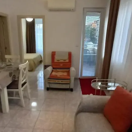 Mvine Apartament *